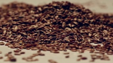 Dönen flaxseeds