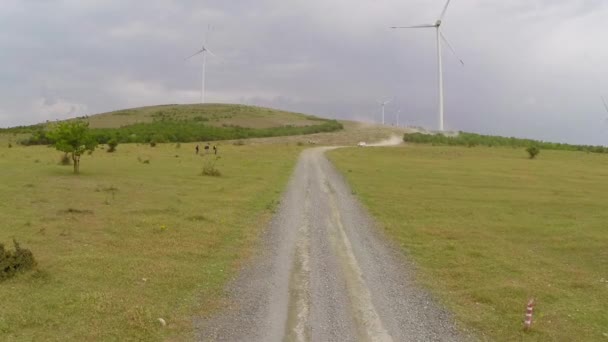 Donau-Delta-Rallye Sonderversuch Windpark — Stockvideo