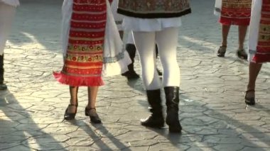 Ağustos'ta Uluslararası Folklor Festivali'nde Romen geleneksel dans 04, 2012 Tulcea, Romanya.