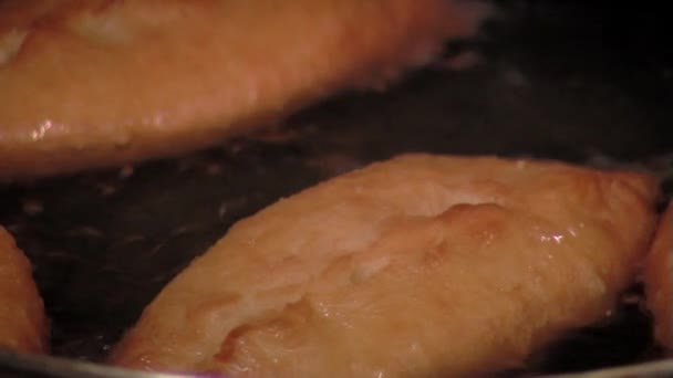 Traditional romanian pie from danube delta — Stock Video