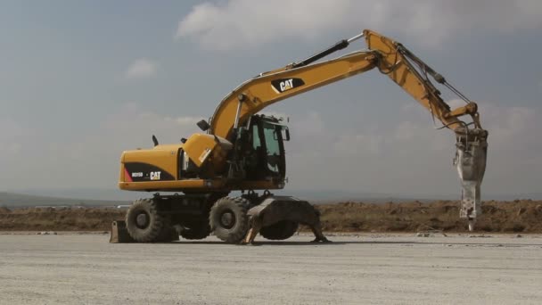 Estensione della pista dell'aeroporto del Delta del Danubio — Video Stock