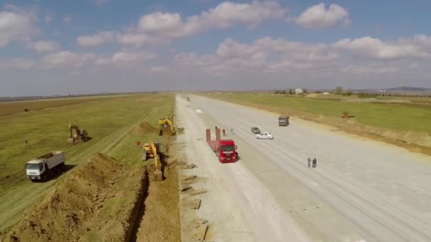 Rozšíření dráhové dráhy letiště Dunaje, letecký výhled — Stock video