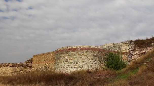 Τα ερείπια ενός αρχαίου οικισμού Geto Dacian Dinogetia, πάροδο του χρόνου — Αρχείο Βίντεο