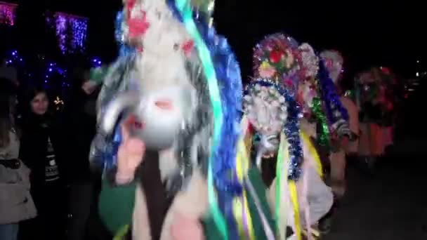 Festival van Kerstmis-een blik en parade (Sarbatoarea Mosoaielor) — Stockvideo