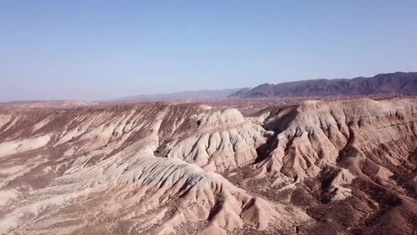 Colores de las colinas de la garganta en el desierto. — Vídeo de stock