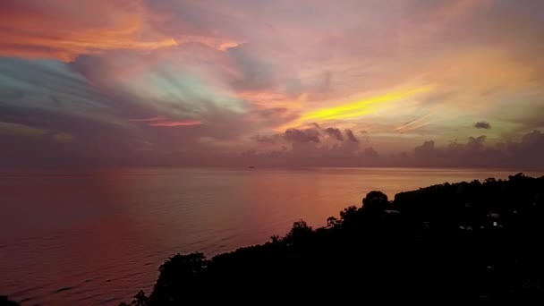 Aube sur l'île de Bali. — Video