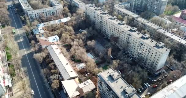 検疫期間中のアルマトイの春の都市 — ストック動画
