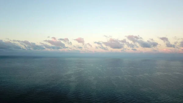 All'alba sull'isola di Chang. Acqua turchese limpida — Foto Stock