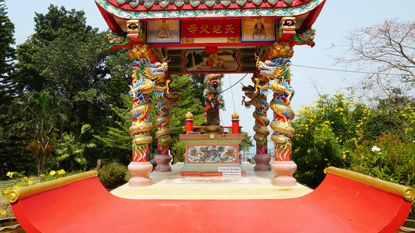 Templo chino en la isla de Koh Chang de Tailandia. —  Fotos de Stock