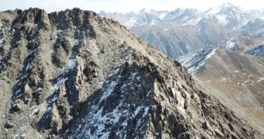 Zirvedeki bir grup turistin en iyi görüntüsü