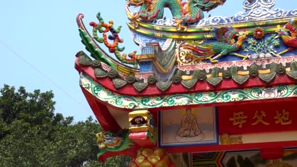 Chinese tempel op Koh Chang eiland Thailand. — Stockvideo