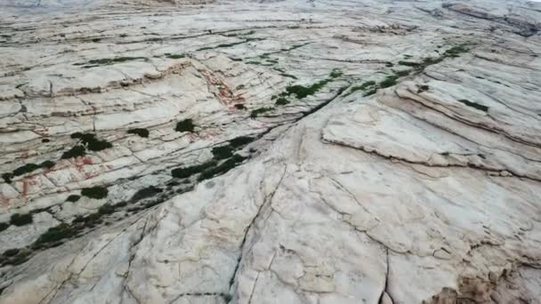 Rocce enormi dalla lava. Un ex vulcano. — Video Stock