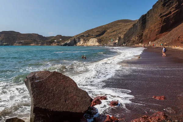 Santorini Cyclades Archipelago Greece September 2020 Tourists Red Beach One — Stock Photo, Image