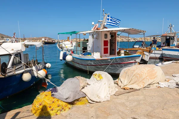 Naoussa Isola Paros Grecia Settembre 2020 Barche Velieri Ormeggiati Molo — Foto Stock