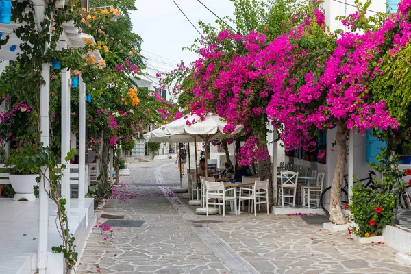 Остров Антипарос Греция Сентября 2020 Года Традиционная Греческая Белая Архитектура — стоковое фото