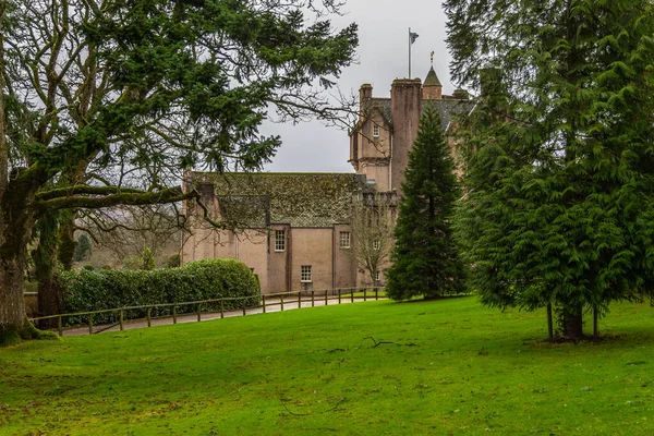 Crathes Castle Uma Torre Casa Século Xvi Situada Aberdeenshire Reino — Fotografia de Stock