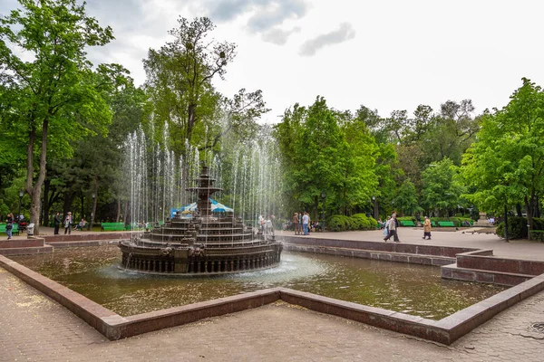 Chisinau República Moldávia Maio 2016 Fonte Decorativa Parque Central Stephen — Fotografia de Stock