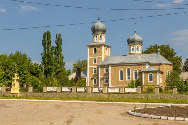Crugliç, Moldova Cumhuriyeti - 01 Mayıs 2016: Cruglic köyündeki Ortodoks Kilisesi.