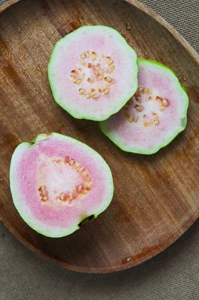 Taze organik guava meyve — Stok fotoğraf