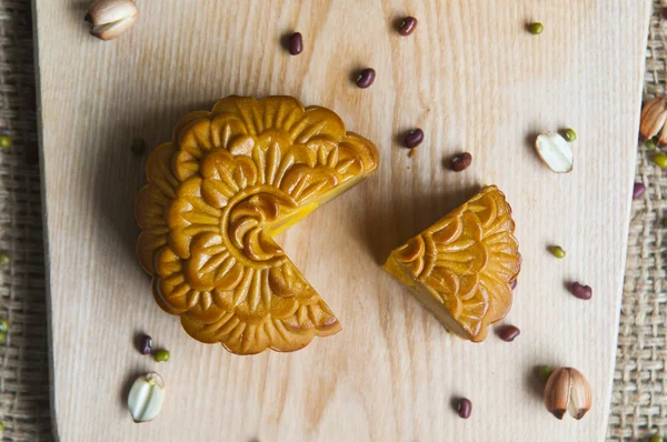 Traditional moon cakes — Stock Photo, Image