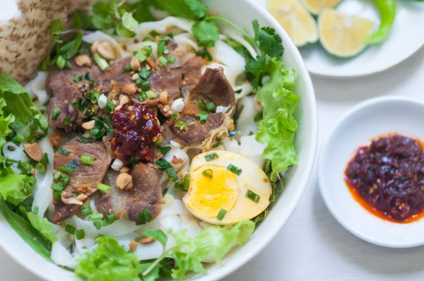 Wietnamski Makaron Quang Wietnamska Tradycyjna Kuchnia — Zdjęcie stockowe