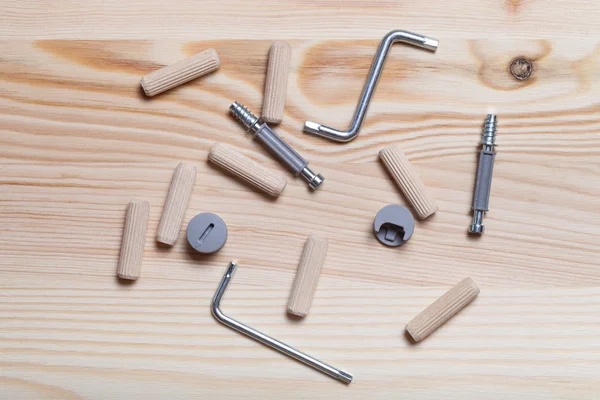 Mobilya takımları ışık ahşap arka plan üzerinde kümesi. Top vie