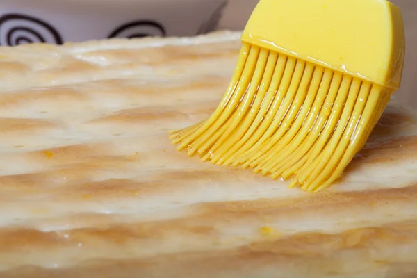 Ev yapımı kek yapma süreci. Sığ derinlik-in tarla. Sel — Stok fotoğraf