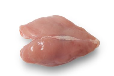 Gölge beyaz zemin üzerine izole çiğ tavuk göğsü