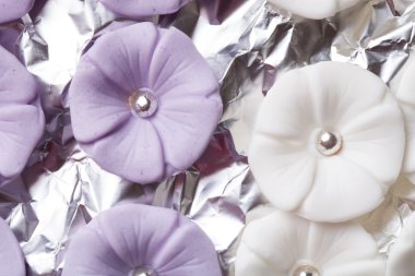 Birçok mastik çiçekler arka plan için şeker