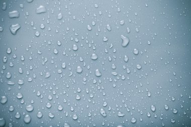 Su renk arka plan üzerinde Dops. Mavi. Tonda