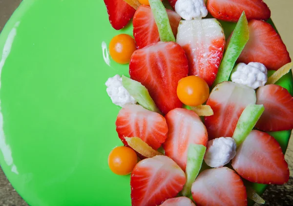 Many fresh berries on bright mousse cake — Stock Photo, Image