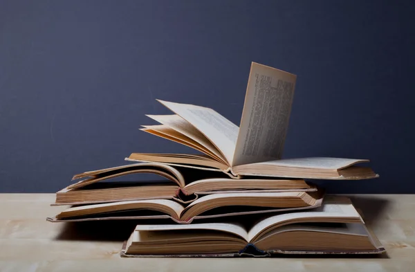 Old books. Selective focus. Shallow depth of field — Stock Photo, Image