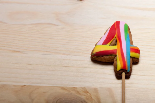 Obrázek z perníku cookie s barevným tmelem na hůl na — Stock fotografie