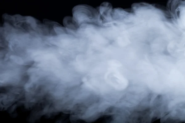 Oblak kouře na černém pozadí. Selektivní zaměření — Stock fotografie