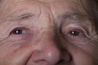 Yaşlı kadın portresi. Portre