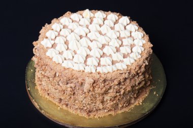 Tereyağı dekor ile ev yapımı Kiev pasta