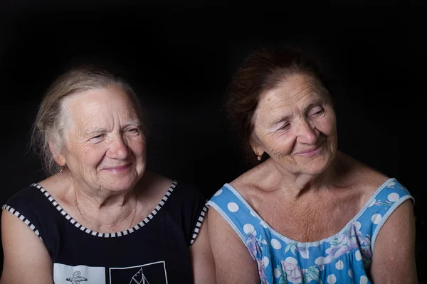 Portrait of two elderly sisters. Smile — Stock Photo, Image