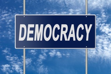 Gökyüzü arka plan üzerinde mavi tabela tabelasını