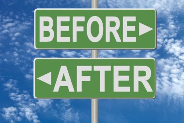 Gökyüzü arka plan üzerinde yeşil tabela tabelasını