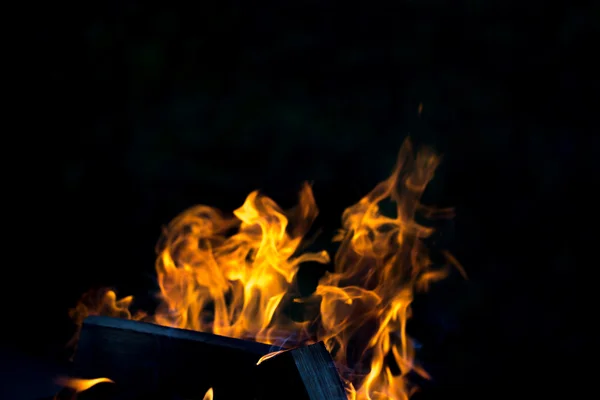 Flamme de feu de joie. Déconcentrés — Photo