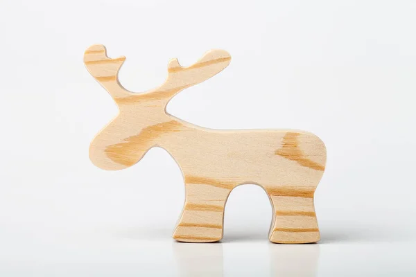 Figurine Elk Deer Carved Solid Pine Hand Jigsaw White Background — Stock Photo, Image