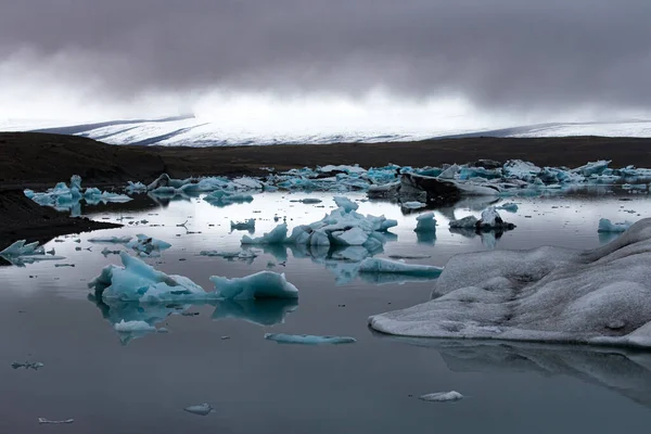 ジョクルサロン氷河の氷山 アイスランド — ストック写真