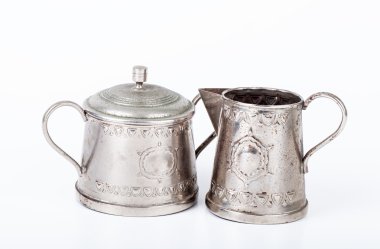 kapak ve lekeler Rust ile eski bir kahve kabı ile eski şekerlik