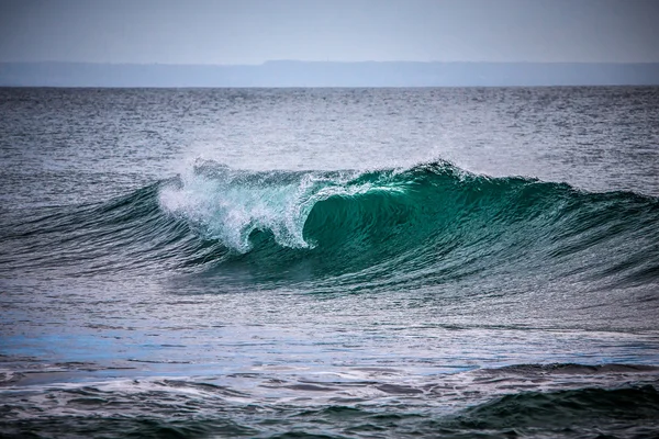 Caída de la ola oceánica —  Fotos de Stock