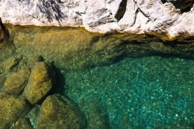 Sapadere Kanyonu ve wa berrak, şeffaf yeşil su