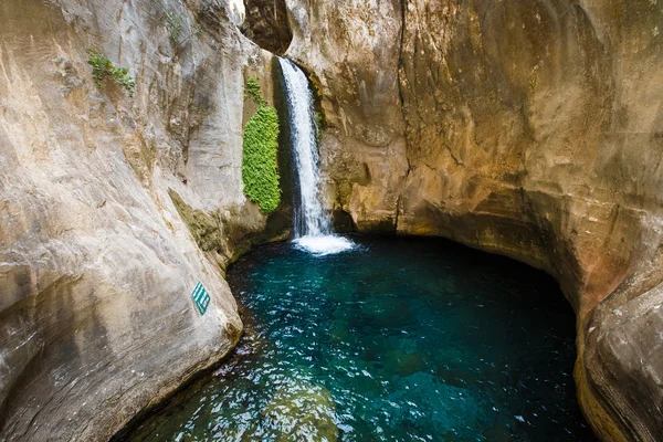 Sapadere Canyon e cachoeira. Alanya, Turquia — Fotografia de Stock