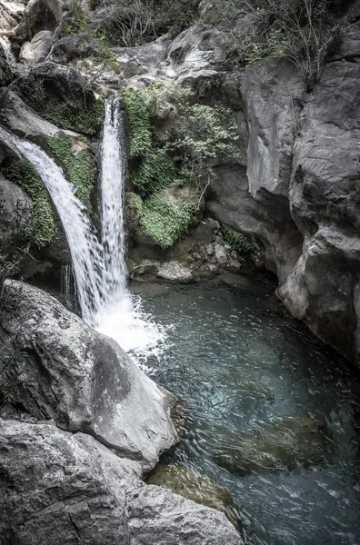 Sapadere Canyon e cachoeira. Alanya, Turquia. tingido — Fotografia de Stock