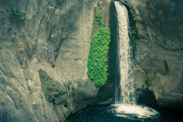 Sapadere Canyon och vattenfall. Alanya, Turkiet. tonade — Stockfoto