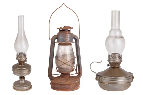 Trois lampes au kérosène antiques isolées sur fond blanc — Photo