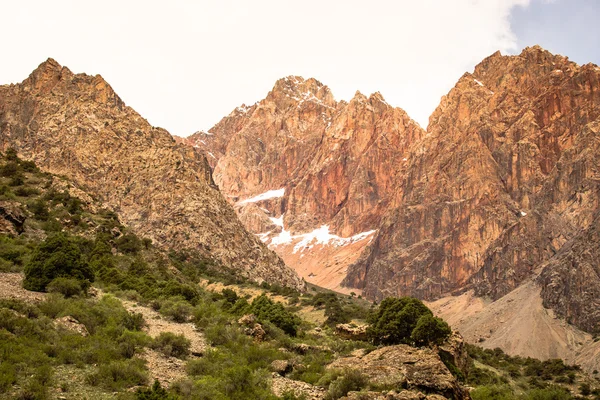 Pamir Dağları. Bahar. Tacikistan — Stok fotoğraf